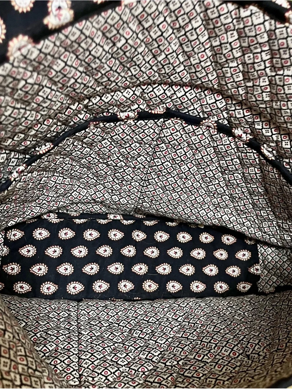 Vera Bradley Quilted Messenger Bag Night and Day Paisley Pattern Never Used